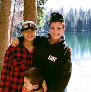 Meet your Posher, Crystal